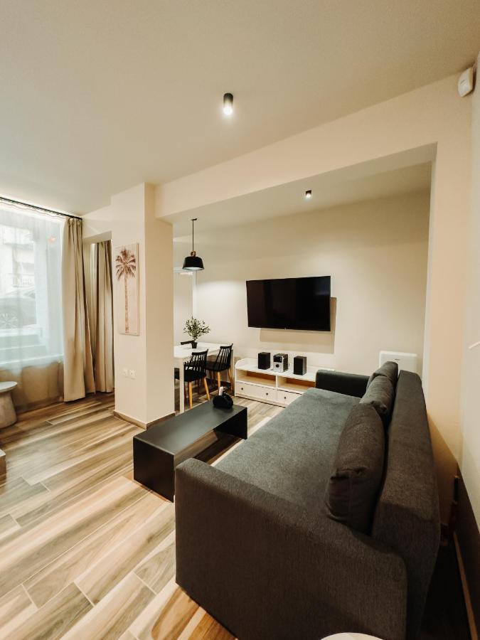 Blackhaus Family And Friends Deluxe Apartment Thessaloniki Buitenkant foto