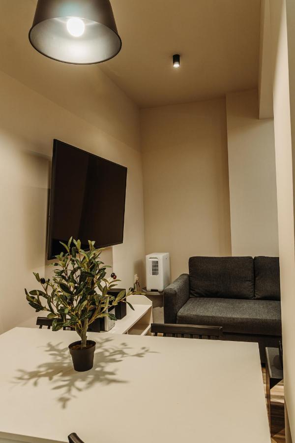 Blackhaus Family And Friends Deluxe Apartment Thessaloniki Buitenkant foto